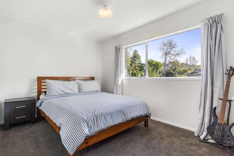 2/18 Woodlands Crescent Browns Bay_12