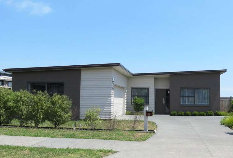 18 Kibblewhite Avenue Beachlands_2