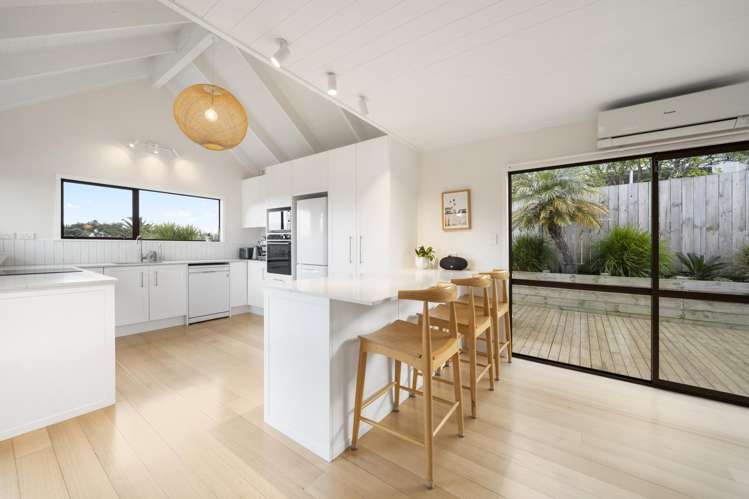 10B Parr Terrace Castor Bay_9