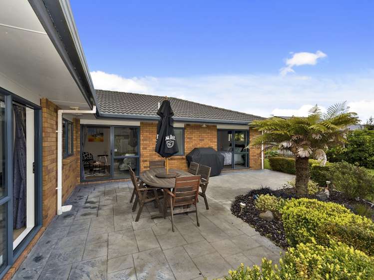 8 Sandowne Close Rototuna North_18