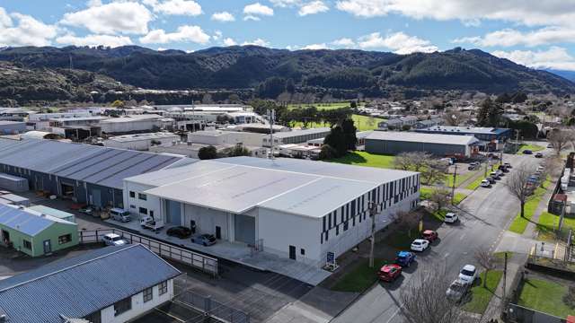 A grade new build warehouse