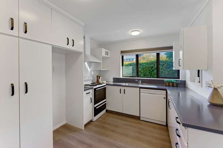 1/37 Rosebank Grove Waikanae_10