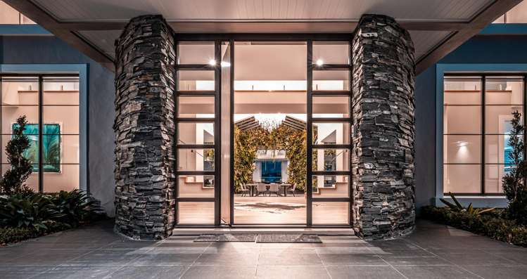 14 Myra Evelyn Grove Dairy Flat_3