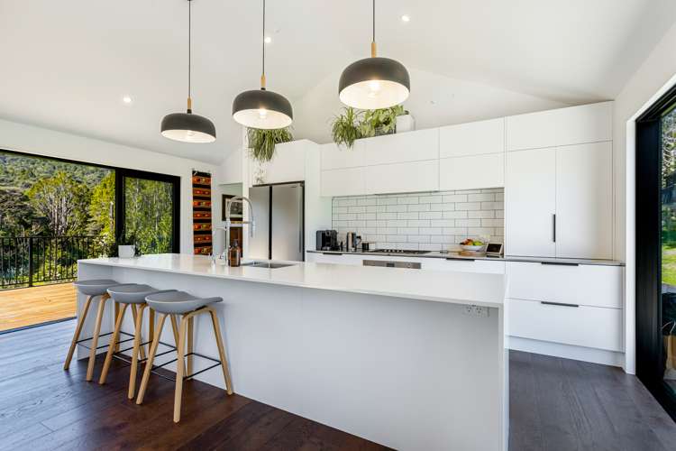 42a Upland Road Huia_12