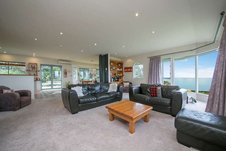 23 Sandys Parade Laingholm_7