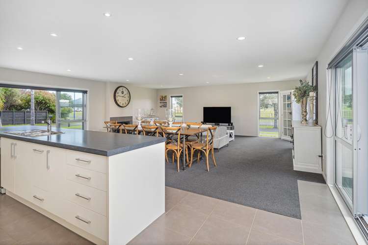 86 Kupe Drive Whitianga_10