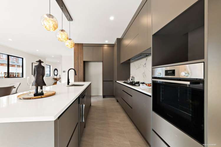 36 Drumnaconagher Road Flat Bush_1