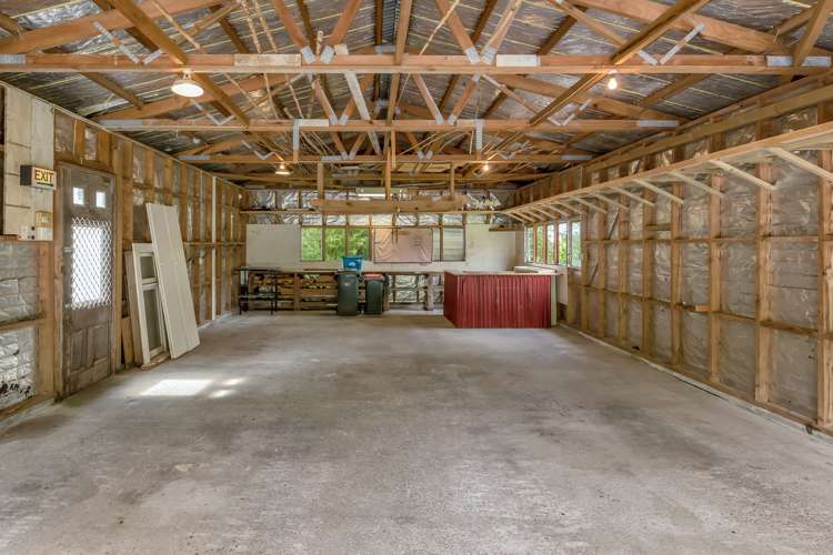 85 Brecon Road Stratford_17