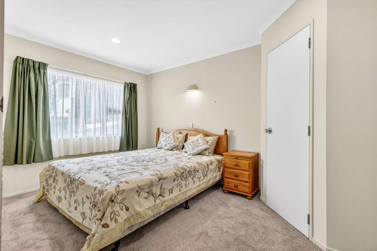 2/136 Rutherford Street_2