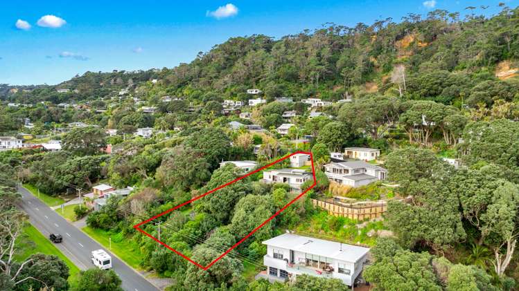 25 Domain Crescent Muriwai_16