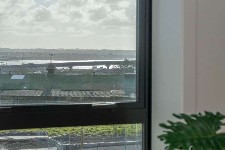 106/2B Te Ara Taurapa Point Chevalier_8