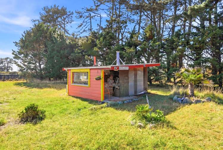 41 Rangiotu Road Himatangi Beach_19