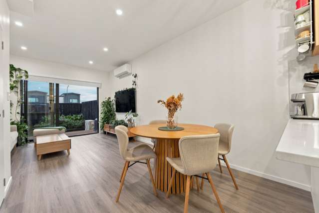 18 Kiato Lane Flat Bush_4