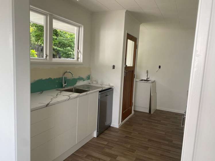 27 Tawa Street Hilltop_4