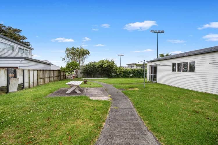 9 Vanguard Road Kelston_2