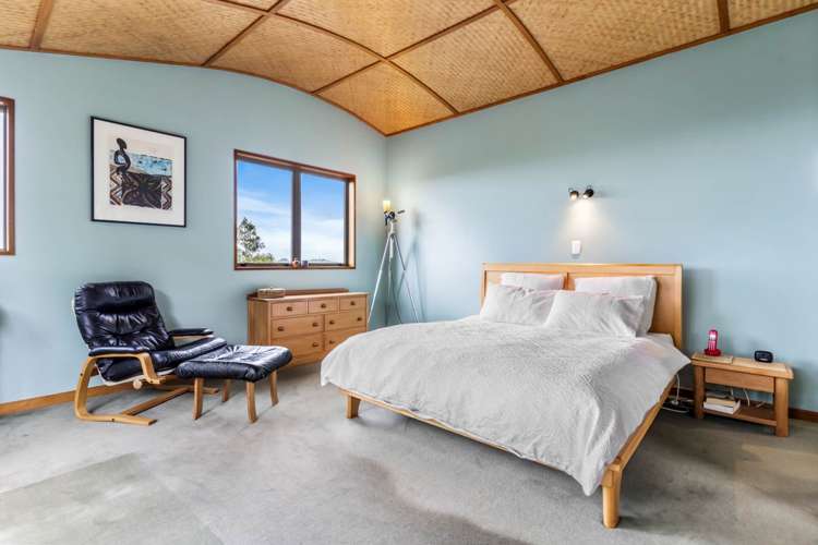 318 Forest Hill Road Waiatarua_12