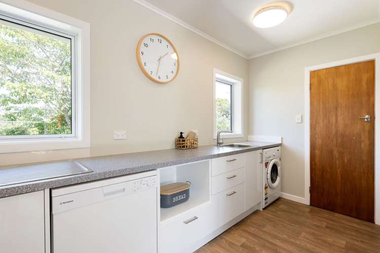 19 Mabian Crescent Deanwell_6