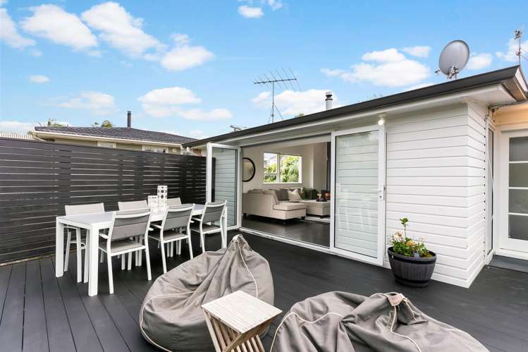 29 Trelawn Place Cockle Bay_16