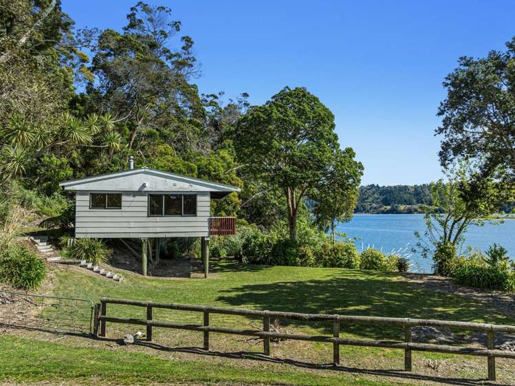 325 Ruatuna Road_2