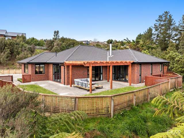 A Peaceful Oasis With Views