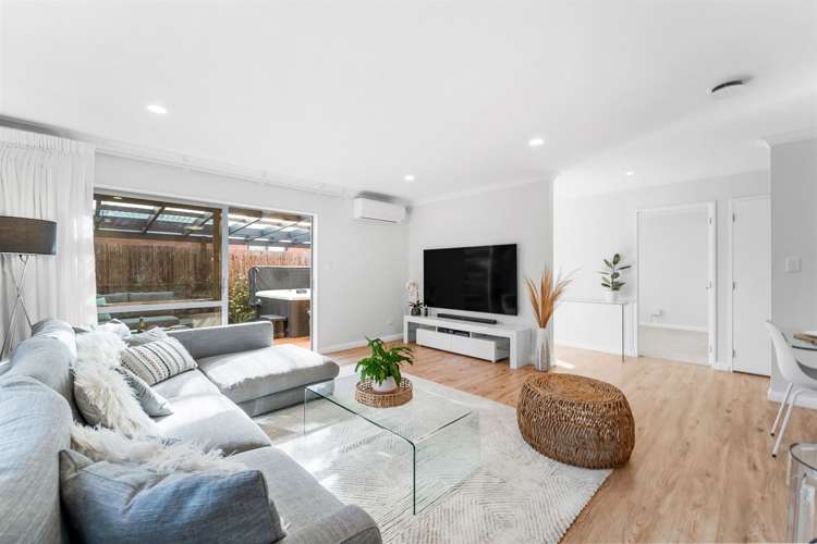 32a Centreway Road Orewa_8