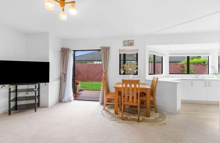 26 Settlers Grove Orewa_6