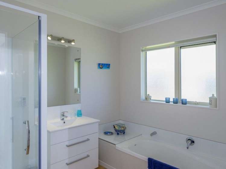 11 Ketemaringi Way Manakau_13