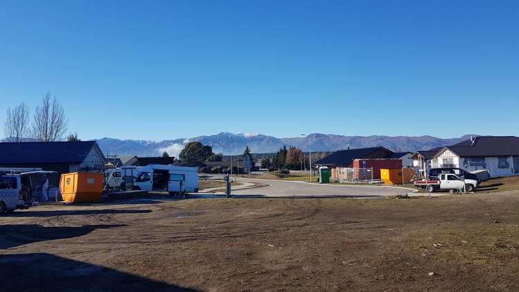 9 Hebbard Court Albert Town_5