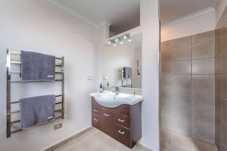 31 Heathfield Avenue Huntington_16