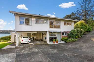 135 Paritai Drive_2