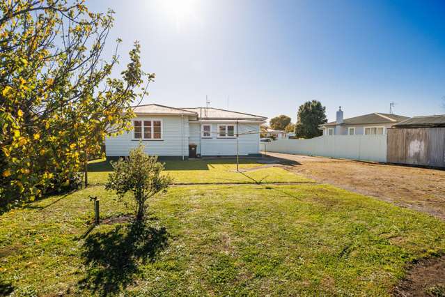A Renovator's Dream with Huge Potential!