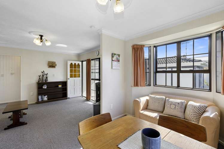 4/3 Islington Street Trentham_7