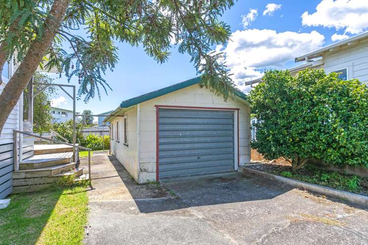 18 Tatahi Street Te Puru_20