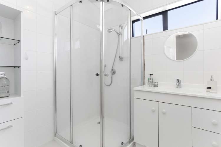 1/15 Miro Road Mangere Bridge_13