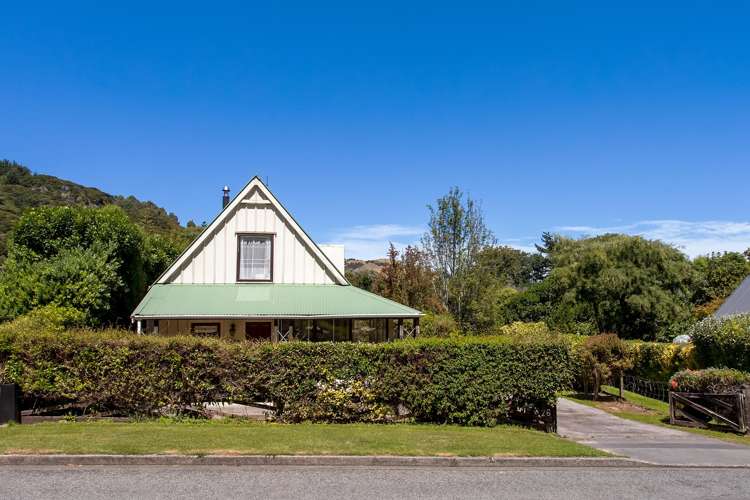 26 Woodills Road Akaroa_2
