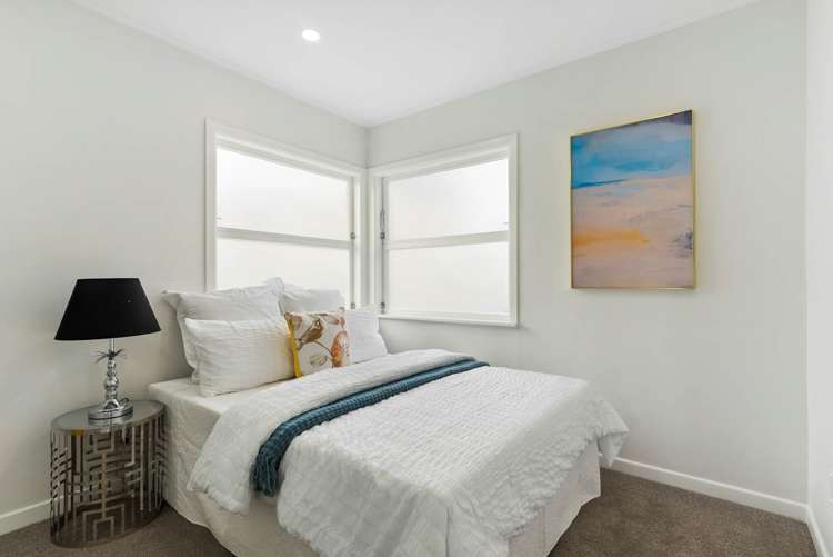 549 East Coast Road Browns Bay_9