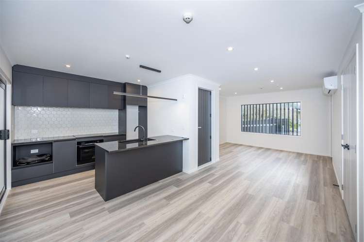 6/20 Tisdall Street Hamilton Central_6