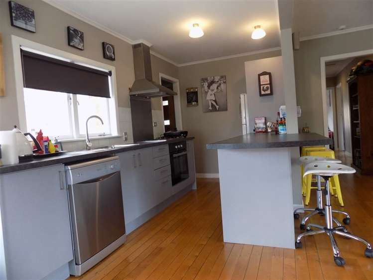 7 Chilcott Road Henderson_16