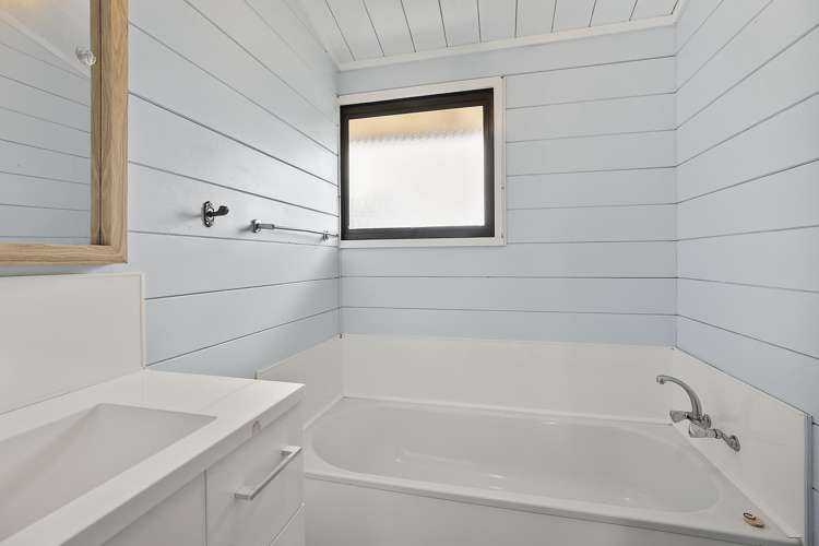 5 Menzies Place Paeroa_11