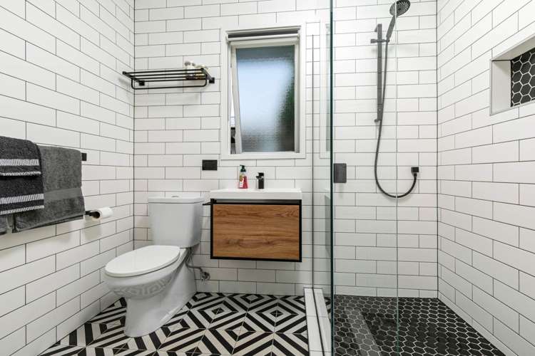 16 Weatherly Road Torbay_18