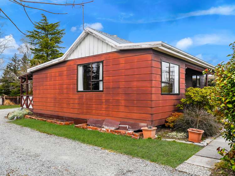 37 Jollie Road Twizel_15