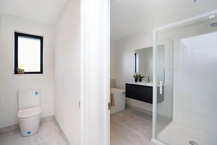 52 Strowan Avenue Elgin_33