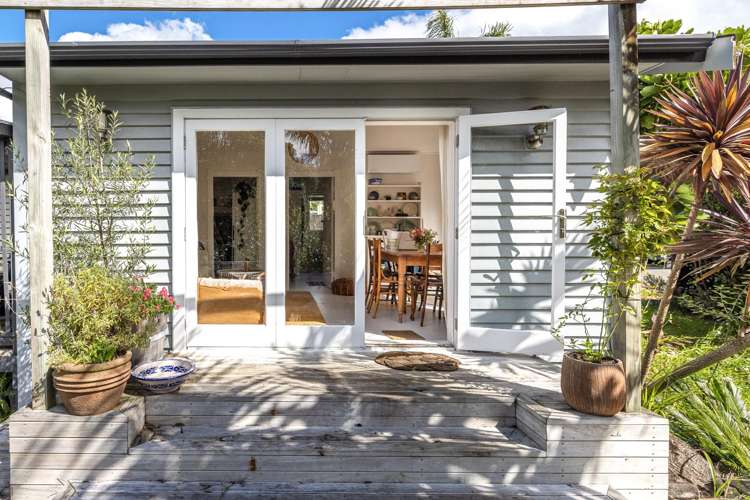 3 Miami Ave Surfdale_3