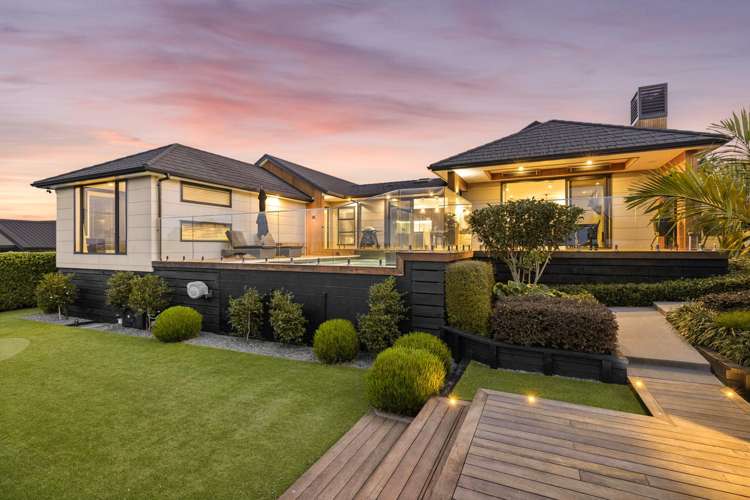 328 Upper Queen Street Pukekohe_11