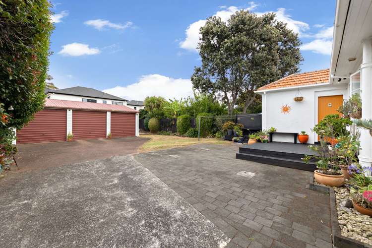 164 Landscape Road Mount Eden_16