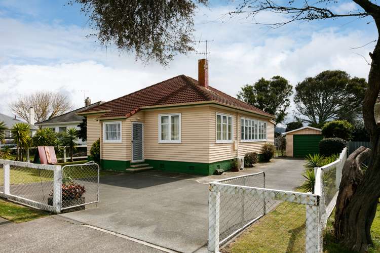 33 Anzac Street Gisborne_14