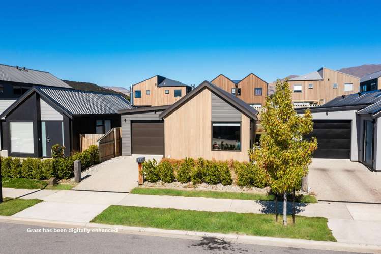 32 Cairnmuir Street Wanaka_1