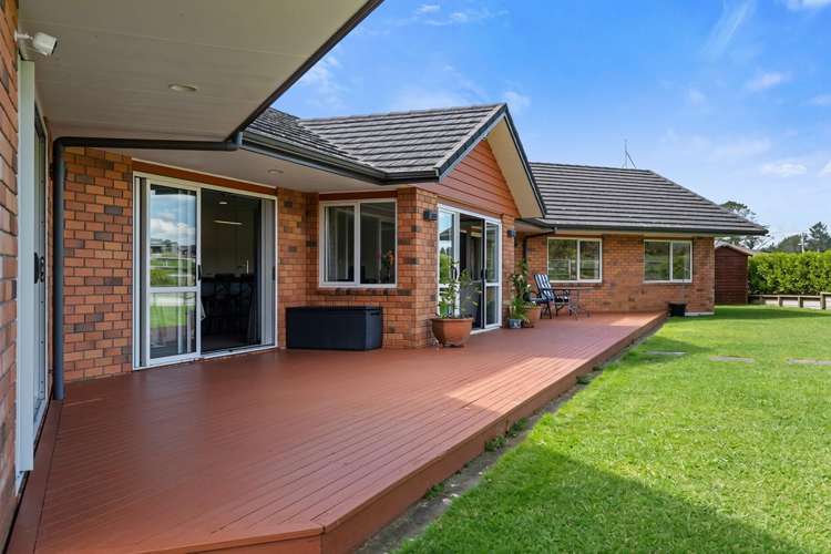 1484 Egmont Road Egmont Village_38