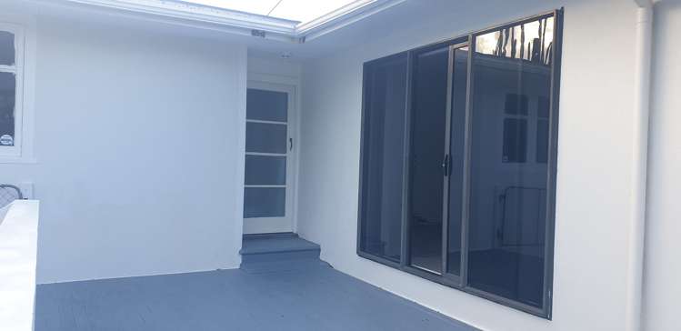 53 Vodanovich Road Te Atatu South_15