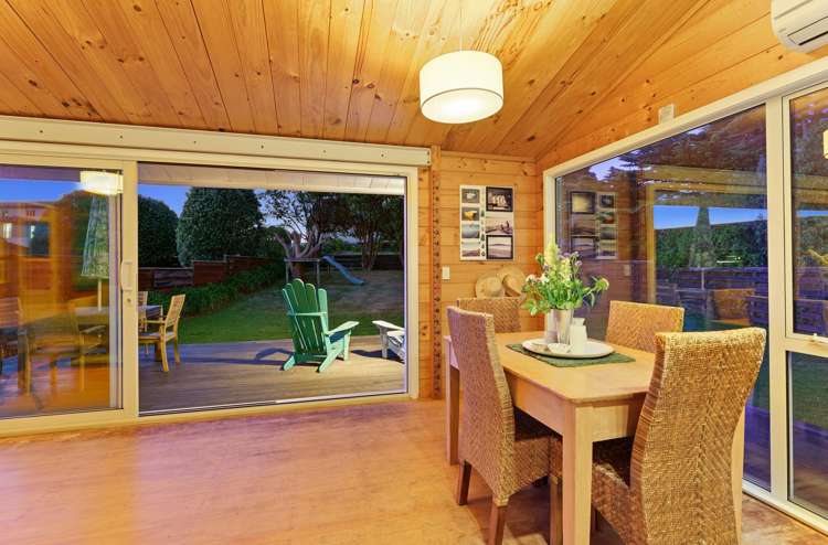 116 Tutere Street Waikanae Beach_8